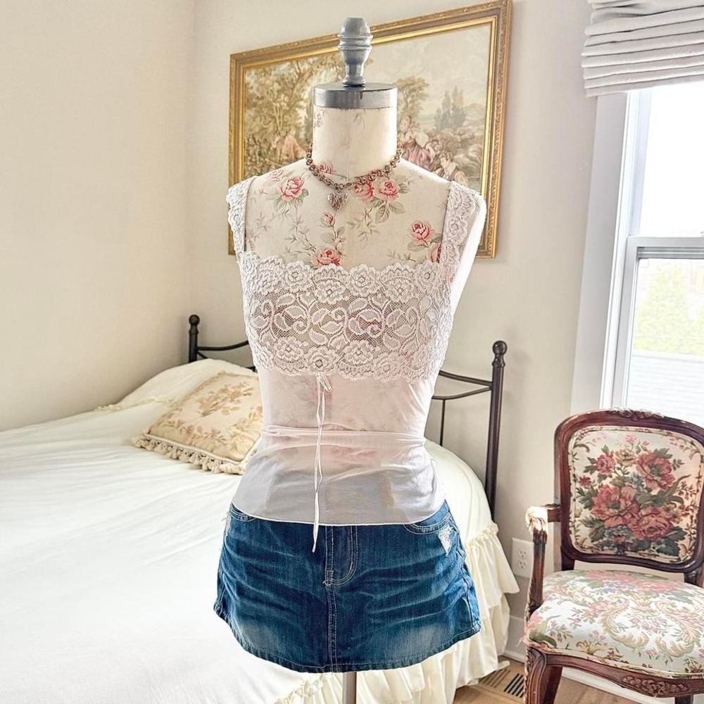 Y2K ivory lace camisole Cabernet size‎ large